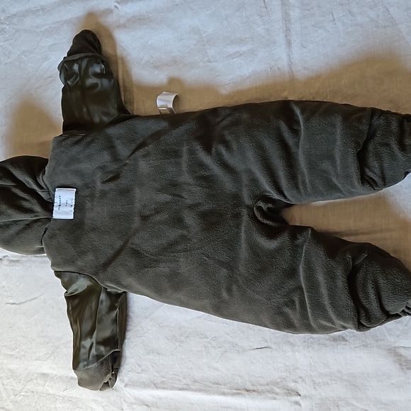 Old Navy Baby Camouflage Puffed Footed Snow Hoodie Jumpsuit Size 6 to 12 months - Picture 11 of 14